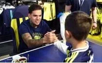Ederson, Fenerbah�eli taraftarlarla bir araya geldi