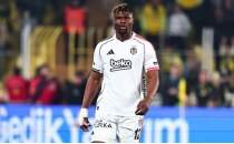 Emmanuel Agbadou'dan penalt� pozisyonu i�in fla� a��klama!