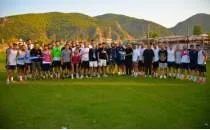 Fethiyespor taraftar�ndan tak�ma tam destek