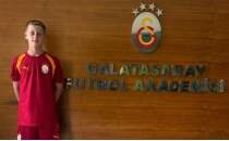 6 ya��nda ba�lad�, hayaline ula�t�: Galatasaray'a transfer oldu