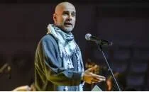 Guardiola'dan Gazze'ye imzal� forma!