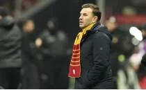 Levent T�zemen: 'Aya��n� denk al Okan Buruk'