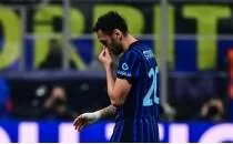 Hakan �alhano�lu, derbiyle geri d�n�yor!