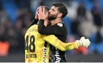 �mit Akda�'dan 'Come to Galatasaray'a be�eni!