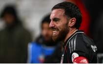 Orkun K�k��, derbide bir ilkin pe�inde!