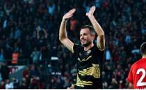 Alia�a FK'dan orta sahaya takviye