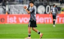 Frankfurt, puan� Can Uzun'la kurtard�