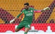 Okan Buruk'tan derbide s�rpriz!