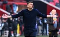 Burak Y�lmaz ��ld�rd�! Hakemin �zerine y�r�d�!