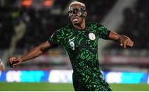 Osimhen karar�, Nijerya'y� ikiye b�ld�!