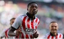 Fenerbah�e, Musaba'n�n lisans�n� ��kard�!