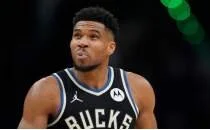 Giannis i�in yaz�n en g��l� adaylardan biri, Brooklyn Nets