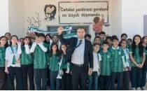 Bodrum FK Ba�kan� Taner Ankara, ��rencilerle bir araya geldi