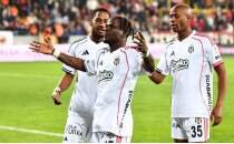 Be�ikta�, Ba�kent'te ikinci yar� a��ld�!