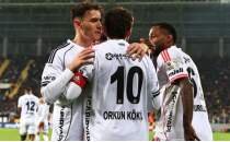 Be�ikta�, d��ar�da u�uyor!