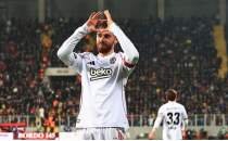 Be�ikta�'ta Orkun K�k��'den u�u�!