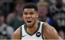 5 tak�m Giannis yar���ndan �ekildi, Heat ve Blazers hala istekli