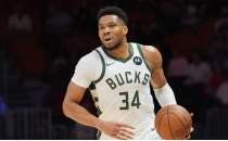 Giannis Antetokounmpo'dan Milwaukee'ye d�n�� s�z�