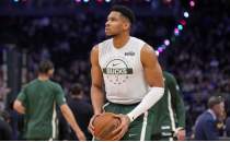 Warriors, Giannis i�in 'b�y�k bir teklif yapmaya haz�r'