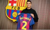 Barcelona, Joao Cancelo'yu resmen duyurdu!