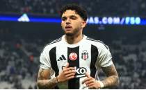 Be�ikta�'ta ayr�l�k: Emrecan Terzi