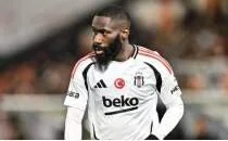 Be�ikta�'�n eski y�ld�z� S�per Lig'e d�n�yor: Arthur Masuaku