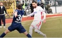 Bal�kesirspor lidere direnemedi