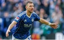 Schalke'nin gol sigortas� Dzeko haz�r