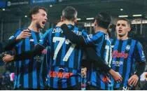 Atalanta ilk yar�da buldu�u 2 golle kazand�