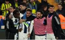 Kas�mpa�a'dan Fenerbah�e sonras� payla��m