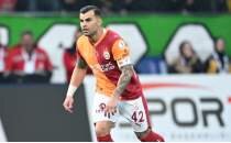 Galatasaray'da derbi �ncesi iki isim s�n�rda