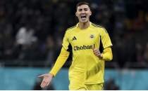 Fenerbah�e'de Mert M�ld�r'e terapi!