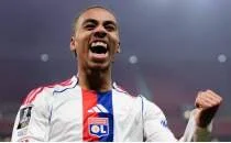 Lyon'dan ligde �st �ste 7. galibiyet!