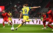 Parma, San Siro'dan mutlu ayr�ld�