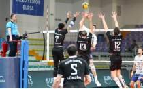 Akku� Belediyespor, Efeler Ligi'ne veda etti!