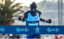 Ugandal� Jacob Kiplimo, erkekler yar� maratonunda rekor k�rd�