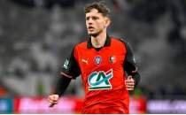 Napoli'nin g�ndeminde Sebastian Szymanski var!