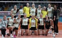 Vak�fBank, Nil�fer Belediyespor'u set vermeden ma�lup etti!