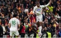 Wilfried Singo'dan Liverpool e�le�mesi sorusuna yan�t