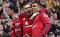 Y�ld�z orta saha Manchester United'dan ayr�laca��n� a��klad�!