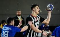 Hentbolda Be�ikta�, Trabzon B�y�k�ehir'i 48-35 ile ge�ti