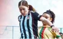 Kad�n futbolda Be�ikta� Amed'e ma�lup oldu