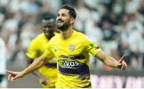 Ey�pspor'a Emre Akbaba'dan k�t� haber