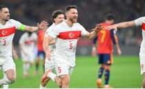 Be�ikta� yerli y�ld�zlar�n pe�inde!