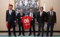 Gen�lerbirli�i'nden Yusuf Tekin'e ziyaret