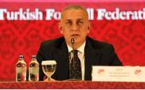 12+2'ye hay�r; 10+4'e ge�i�