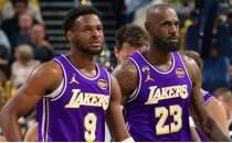 LeBron James ve o�lu Bronny James, NBA tarihine ge�ti