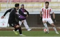 Sivasspor'dan play-off yolunda kritik �� puan!