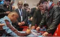 Jaja, Trabzonspor'lu taraftarlar ile bir araya geldi