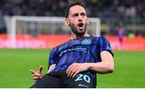 �talya, Hakan �alhano�lu'nu konu�uyor!